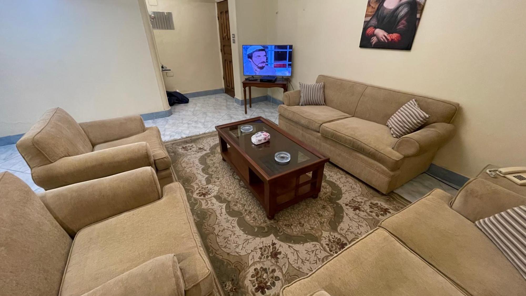 New Cozy Apartment 5 Minutes Away From Cairo Airport And All Amenties Екстер'єр фото
